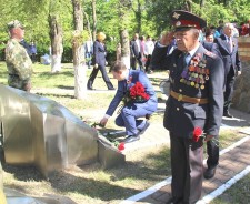 Чтобы помнили… В Волгодонске состоялись церемонии возложения цветов к памятным знакам Великой Отечественной войны 